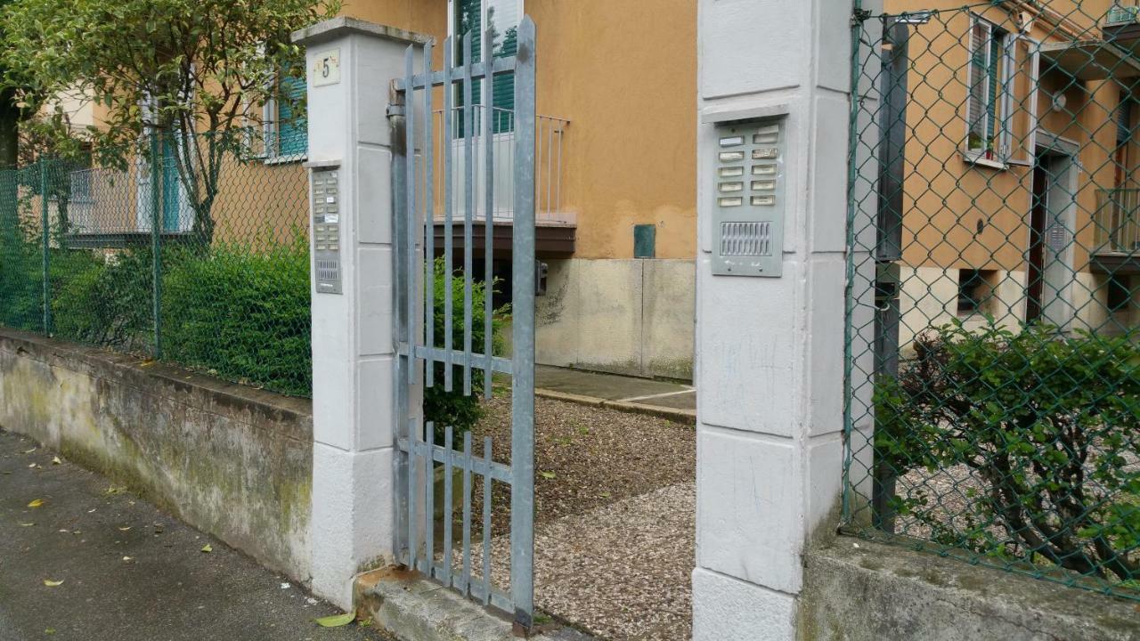 Aduepassidallafiera Bolonia Exterior foto